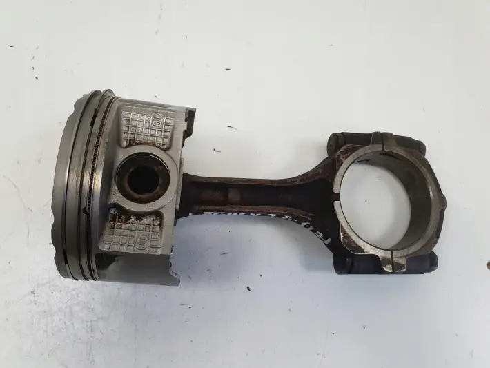 Subaru Legacy IV 2.0 B TŁOK KORBOWÓD