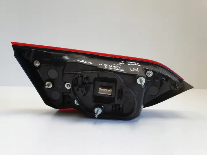 Toyota CAMRY VIII 8 2019r LED TYLNIA TYLNA LAMPA LEWA lewy tył