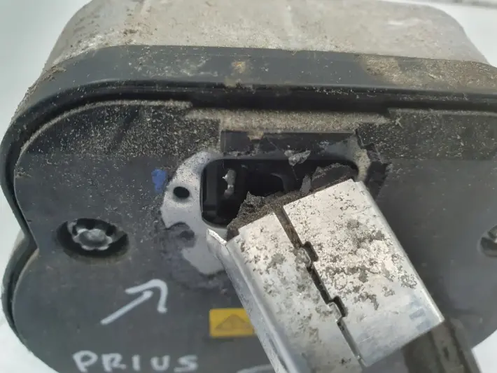 Toyota Prius IV 1.8 SPRĘŻARKA KLIMATYZACJI pompa 042400-0371