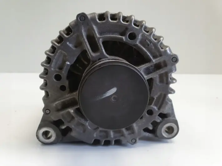 Volvo V50 2.0 D ALTERNATOR bosch 0121615028