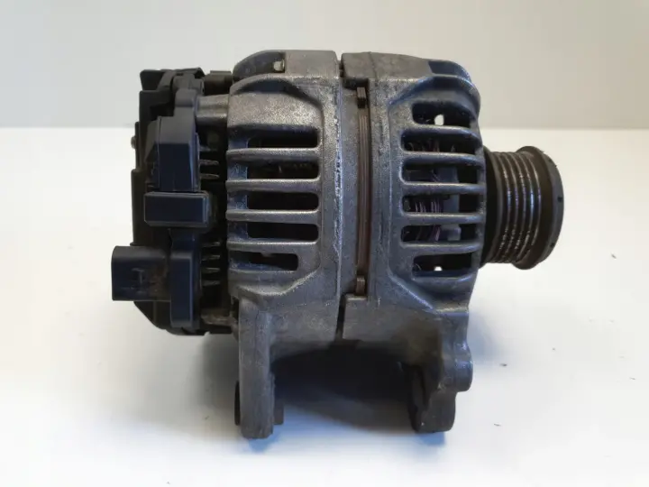 Audi A3 8L Golf IV Seat Leon 1.9 TDI ALTERNATOR 028903028E 90A