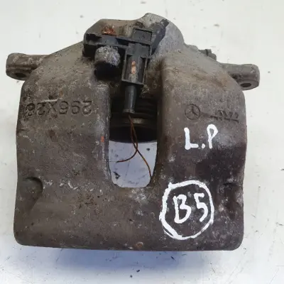 Mercedes W204 PRZEDNI ZACISK HAMULCOWY lewy przód KIEROWCY 295x28