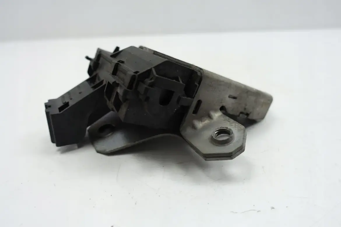 Jaguar XF sedan ZAMEK TYLNEJ KLAPY tył BAGAŻNIKA 6W83-442A66-CD