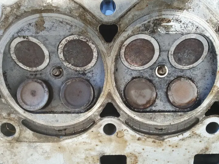 Mini Cooper R56 Peugeot Citroen 1.6 16V VTi GŁOWICA CYLINDRÓW V753354980R