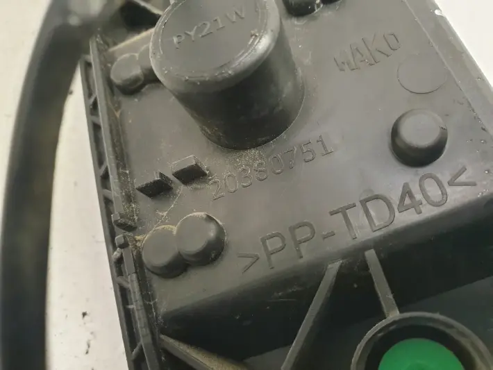 Fiat Doblo II lift WKŁAD TYLNEJ LAMPY lewy tył