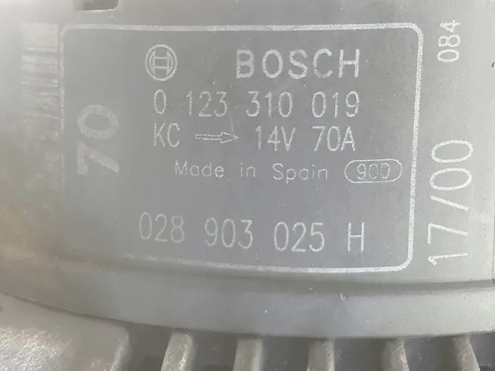 VW Golf III 1.6 ALTERNATOR 028903025H bosch 70A