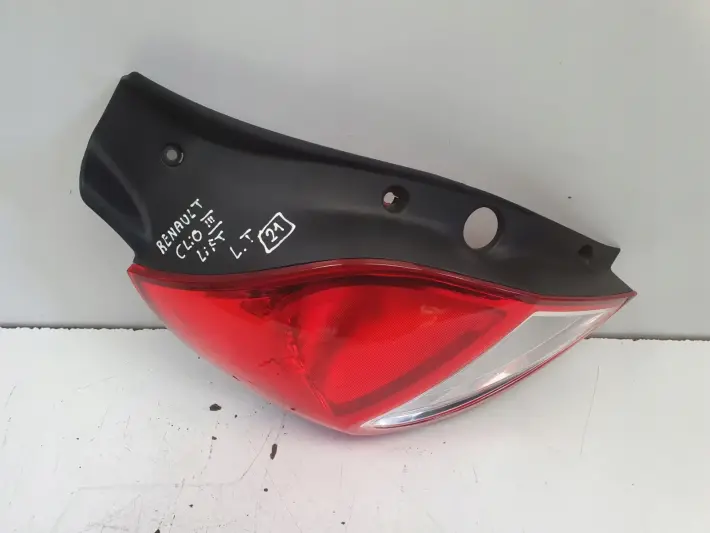 Renault Clio III lift 09-12r TYLNA LAMPA LEWA lewy tył kierowcy 8200776048
