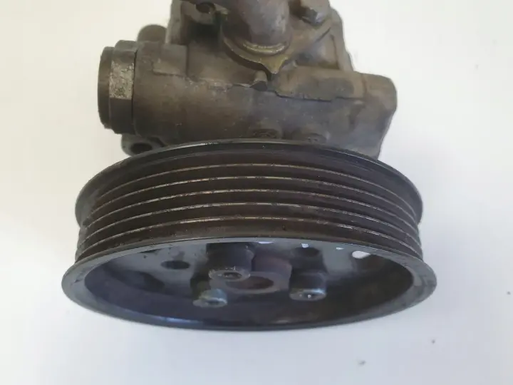 VW Transporter T5 2.0 8V POMPA WSPOMAGANIA