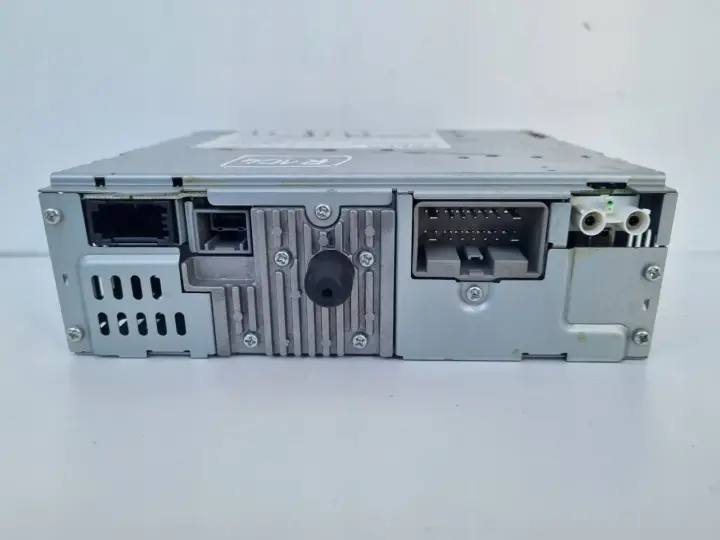 Volvo S40 II V50 RADIO CD radioodtwarzacz CZYTNIK PŁYT 31328059