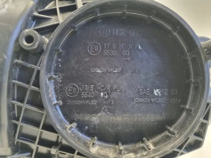 Nissan Juke I F15 11-14r PRZEDNIA LAMPA LEWA lewy przód anglik HCR-660