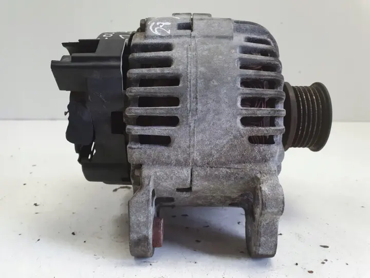 VW Golf IV 1.4 16V ALTERNATOR valeo 036903024H 110A