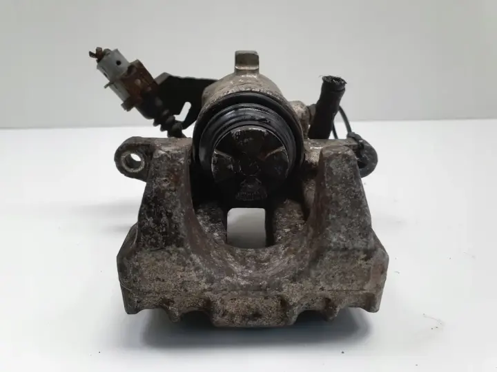 VW Golf IV Bora Audi A3 LEWY ZACISK HAMULCOWY tył kierowcy Lucas