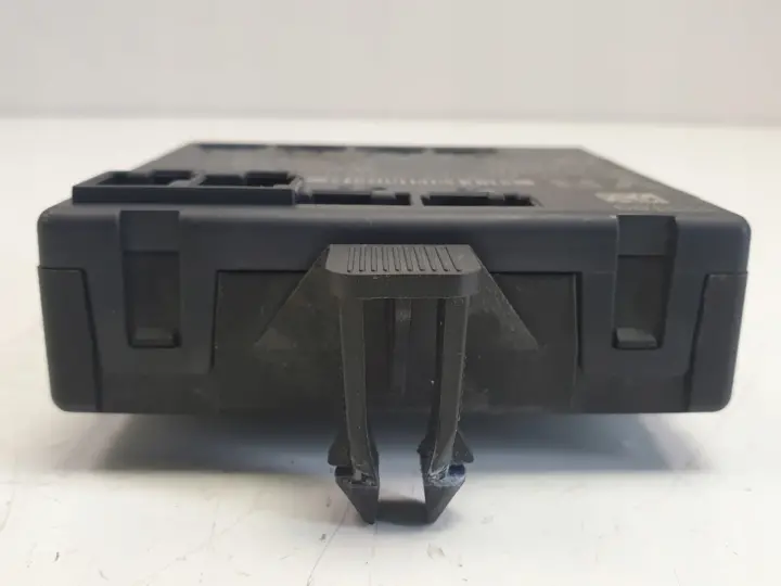 Mercedes C207 W207 PRAWY MODUŁ DRZWI A2079001200