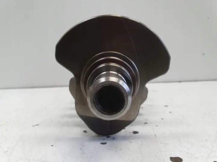 Opel Corsa D 1.3 CDTI WAŁ KORBOWY Z13DTJ