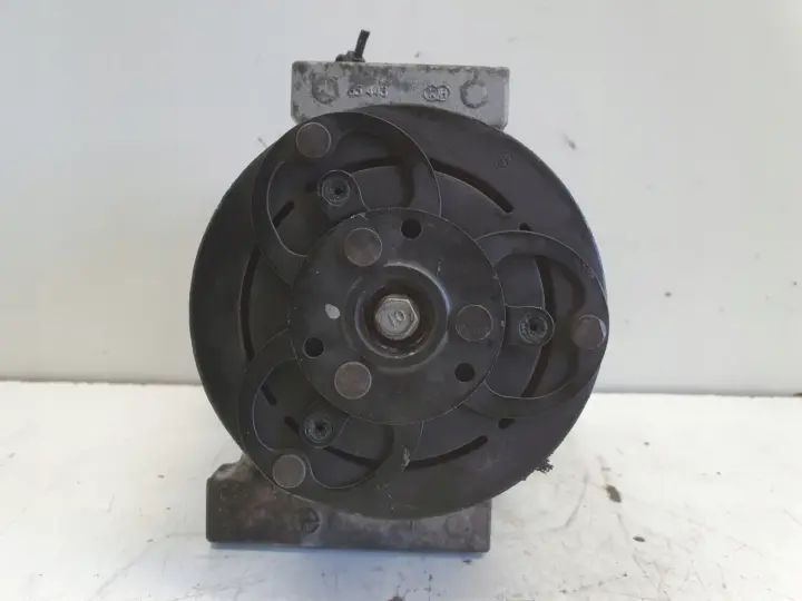 Volvo S80 II V70 III 2.4 D5 SPRĘŻARKA KLIMATYZACJI