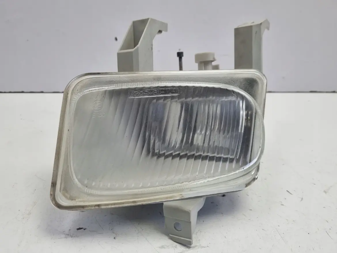 Opel Vectra B LIFT HALOGEN PRAWY PRZÓD przedni pasażera 19-5327