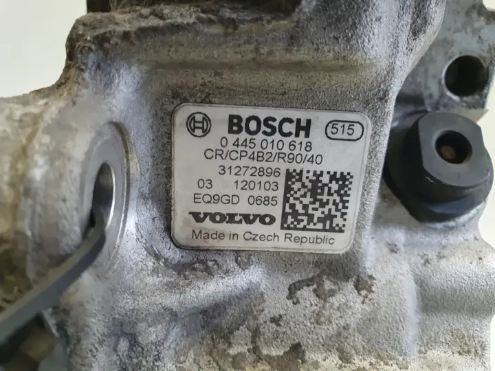 Volvo S60 II V60 2.0 D D3 POMPA WTRYSKOWA paliwa 0445010618