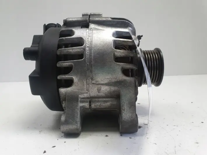 Ford C-Max II 2.0 TDCI UFDB ALTERNATOR valeo AV6N-10300-MB 111017714 150A