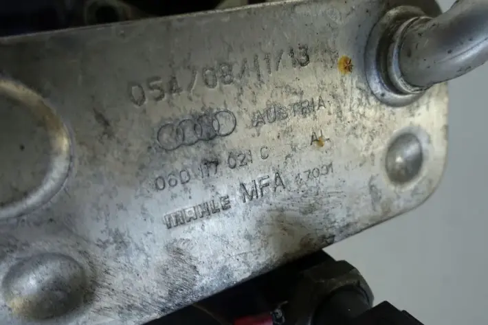 VW Passat B6 2.0 Fsi POSTAWA FILTRA OLEJU Obudowa