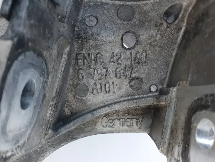 BMW F01 750 i 4.4 BITURBO SANKI BELKA POD SILNIK