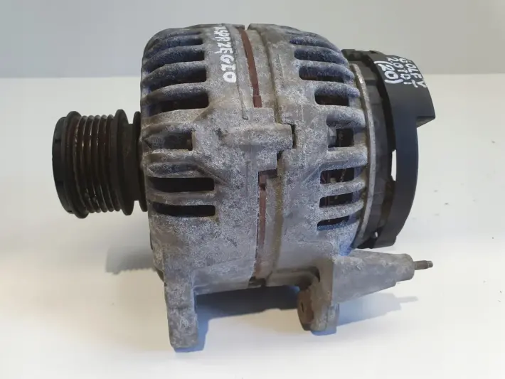 VW Golf V 2.0 TDI ALTERNATOR bosch 06F903023F 140A