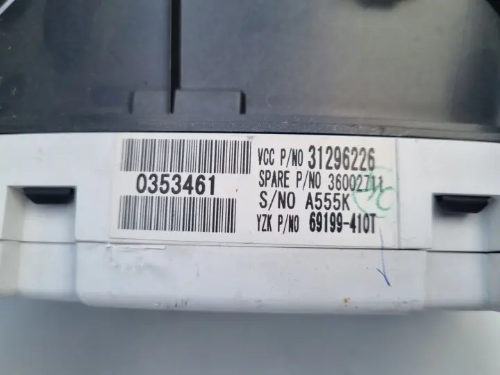 Volvo S40 II V50 1.8 2.0 16V LICZNIK ZEGARY europa 31296226
