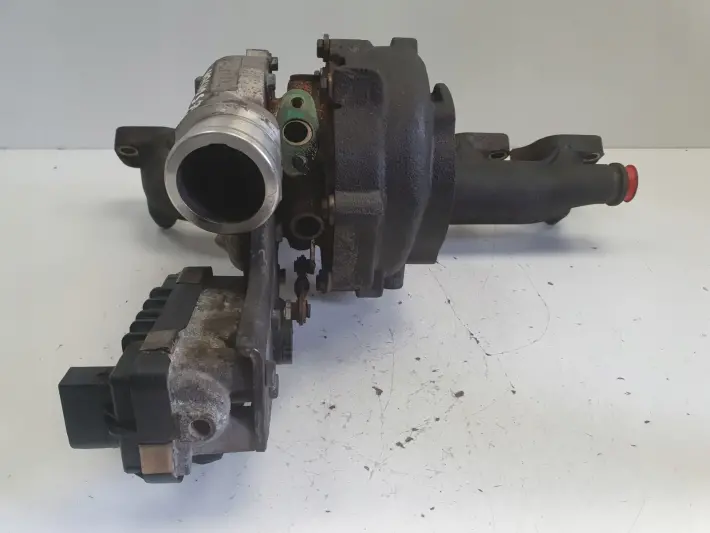 Volvo S80 II V70 III 2.4 D5 TURBOSPRĘŻARKA turbo 31219697