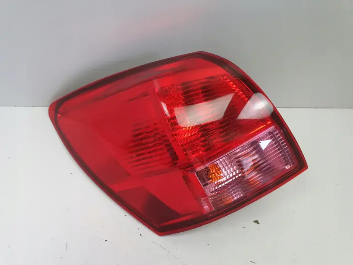 Nissan Qashqai I J10 06-09r TYLNIA LAMPA LEWA LEWY TYŁ kierowcy 39070311