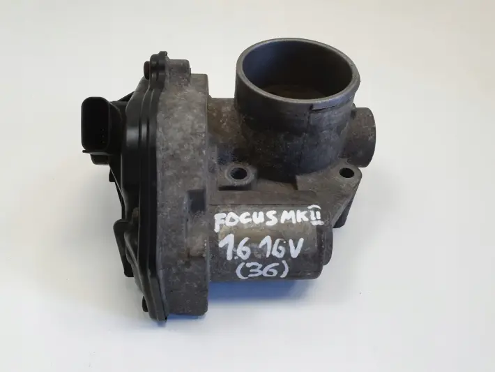 Ford Focus MK2 II 1.6 16V PRZEPUSTNICA VP4F9U-9E928-BA