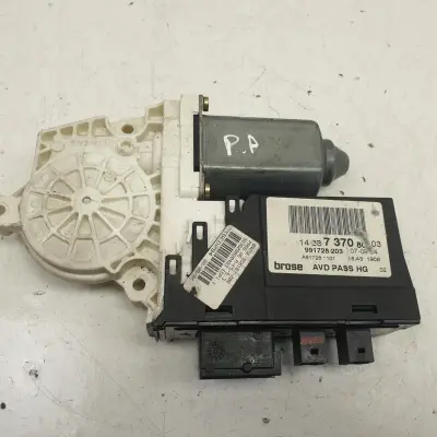 Lancia Phedra SILNICZEK SZYBY Prawy przód