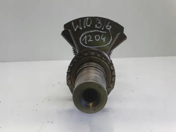 Mini Cooper R50 R53 1.6 16V WAŁ KORBOWY 04777684AA