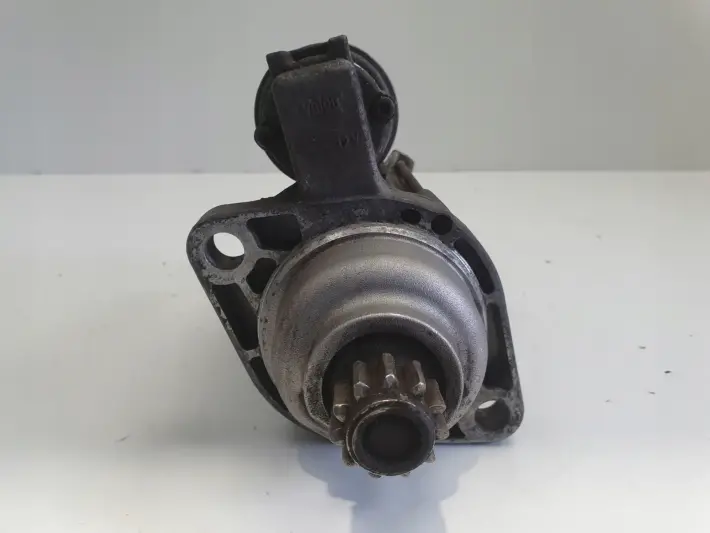 VW Golf V 2.0 TDI ROZRUSZNIK valeo 02M911023N D7GS10