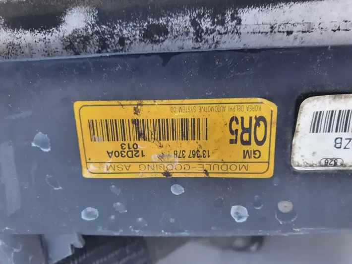 Cruze J305 2.0 D CHŁODNICA WODY WENTYLATOR Automat