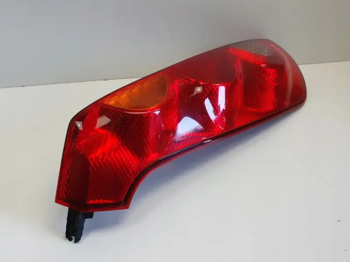 Nissan Note I 06-12r TYLNA LAMPA LEWA lewy tył tylnia