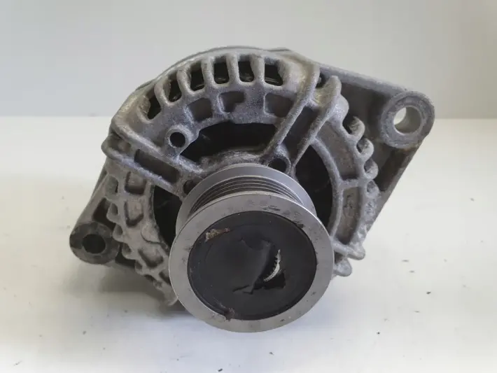 Opel Astra III H 1.9 CDTI 16V ALTERNATOR bosch 0124425059