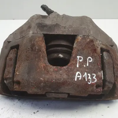 Volvo V40 II PRZEDNI ZACISK HAMULCOWY prawy przód PASAŻERA P.P 976