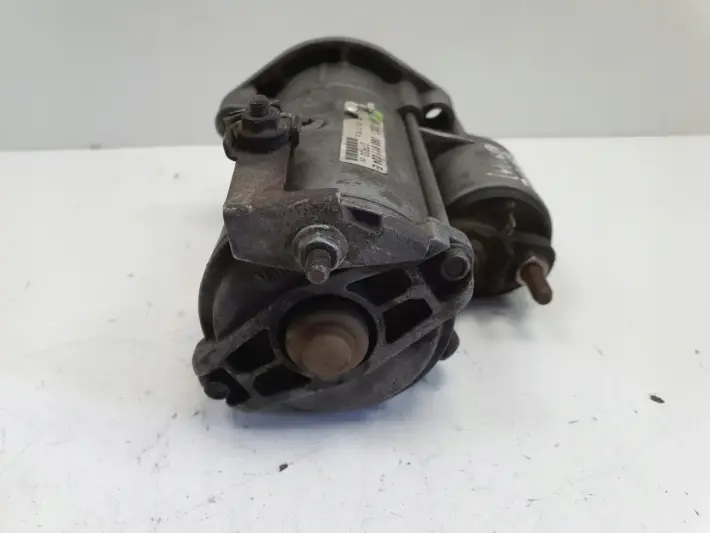 VW Passat B5 1.9 TDI ROZRUSZNIK 068911024E valeo