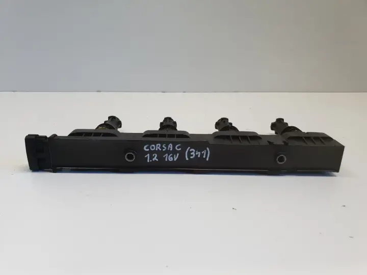 Opel Corsa C 1.2 16V CEWKA ZAPŁONOWA 0221503472