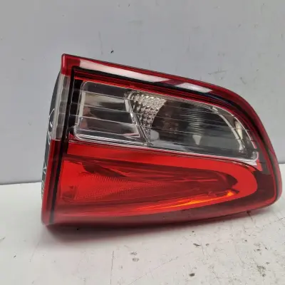 Renault Clio IV kombi TYLNA LAMPA PRAWA W KLAPE