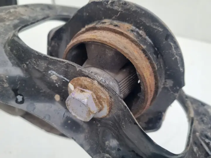 Toyota CHR C-HR 1.8 HYBRYDA TYLNE TYLNIE ZAWIESZENIE TYŁ SANKI TYLNA BELKA