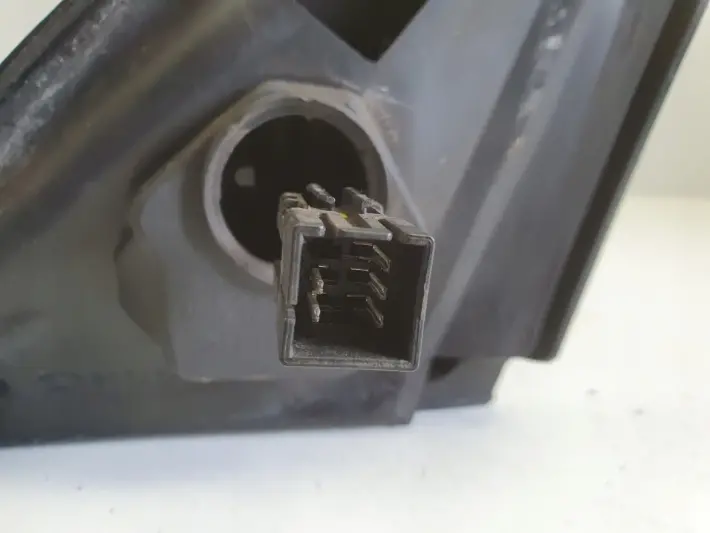 Opel Corsa C 00-06r LUSTERKO PRAWE PASAŻERA 5 pin pinów 8062349