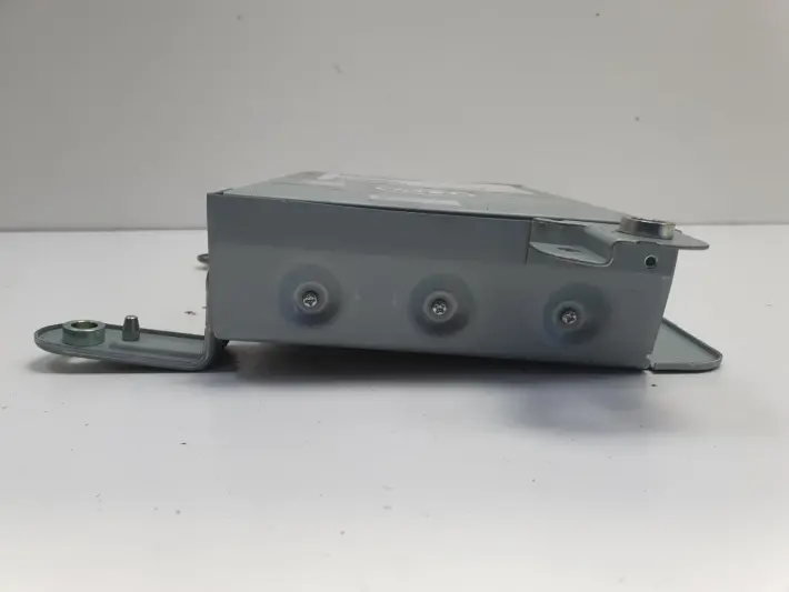 Volvo VOLVO V60 I S60 II V40 II WZMACNIACZ RADIA 31489492AA