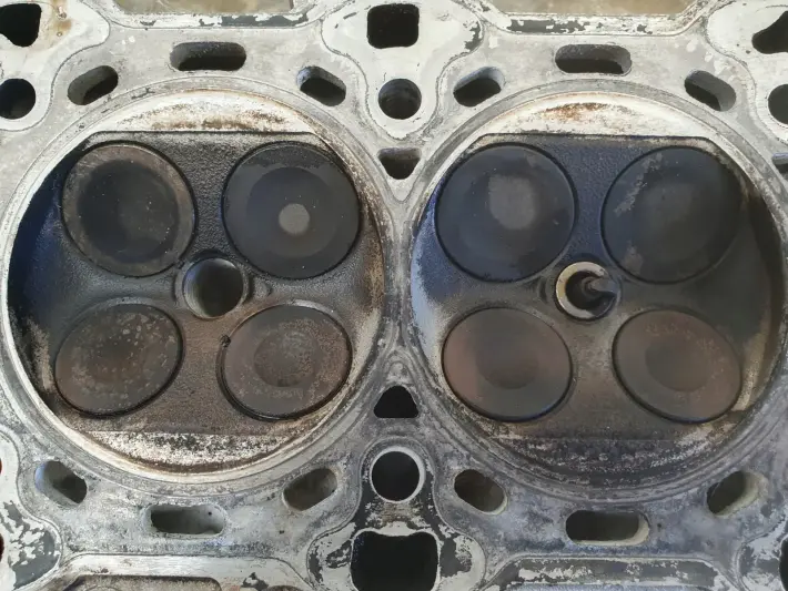 Opel Corsa D 1.2 16V GŁOWICA CYLINDRÓW 55355430