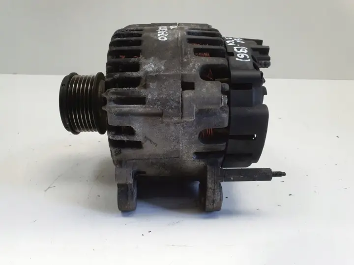 VW Touran I 2.0 TDI ALTERNATOR 06F903023C valeo 140A