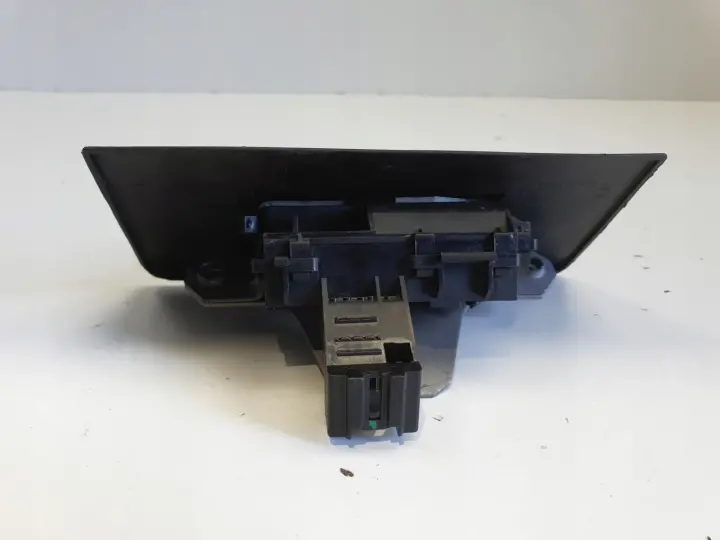 Volvo VOLVO V60 I S60 II ZAMEK KLAPY BAGAŻNIKA 31335045 8N51-F442A66-AC