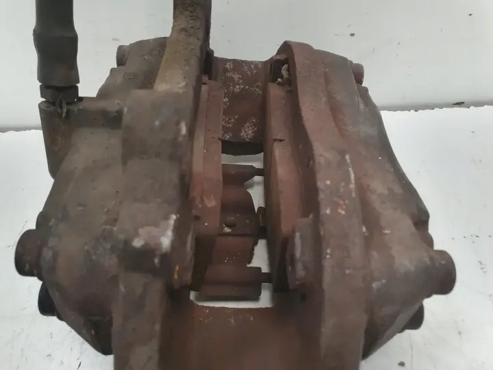 Mercedes W220 W211 LEWY ZACISK HAMULCOWY Lewy przód Brembo