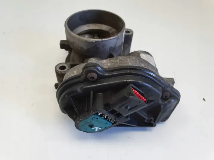 Ford Focus MK2 1.8 16V PRZEPUSTNICA 4M5G-ED
