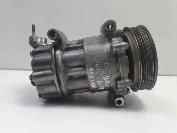 b6aebf05fb99e5eaa0379eb8cabca2f4