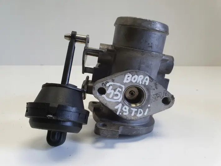 VW Bora 1.9 TDI ZAWÓR EGR 038131501E