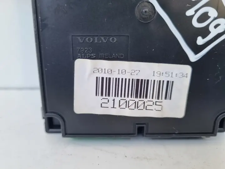 Volvo S80 II V70 III WYŚWIETLACZ RADIA Ekran